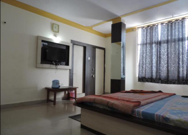 Hotel Abhimanyu Пачмархі Екстер'єр фото